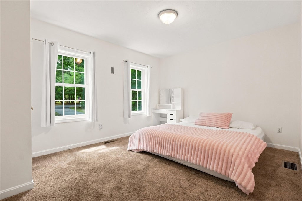 1725 Shirley Rd, Lancaster, MA Photo #17