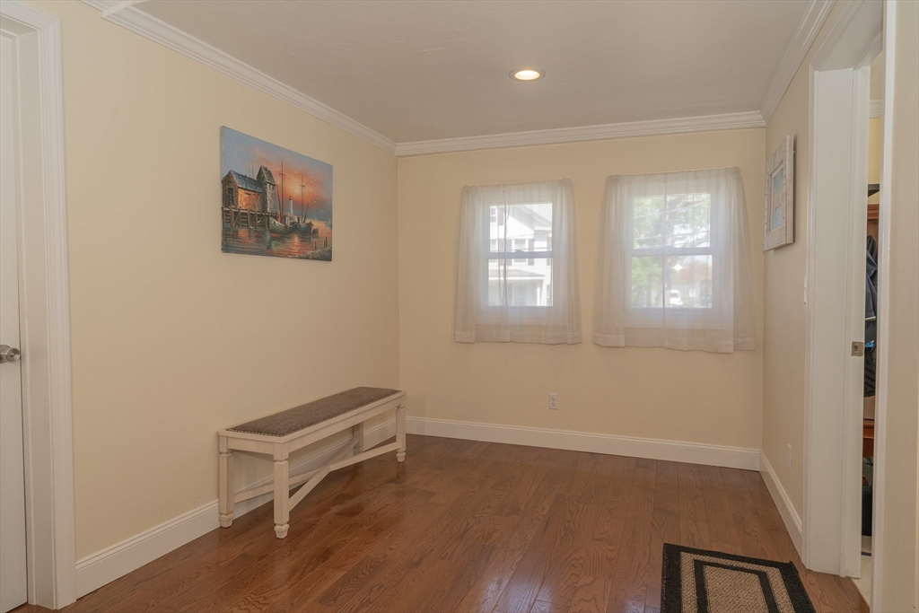 35 Neponset St