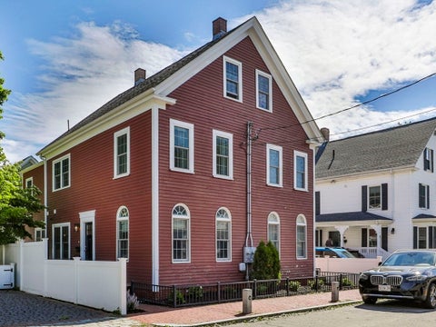 Photo of 7 Hancock Street #1, Newburyport, MA 01950 (MLS # 73531708)