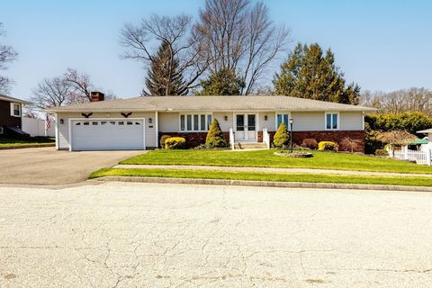 256 Tolpa Circle Chicopee MA 01020