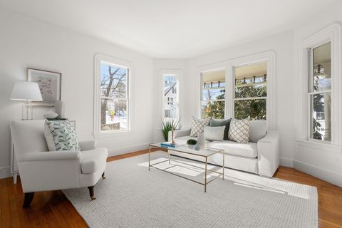 10 Higgins St Newton MA 02466