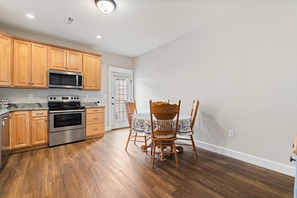 90 Sterling St #E, West Boylston, MA, 90 Sterling St #E, West Boylston, MA Photo #6