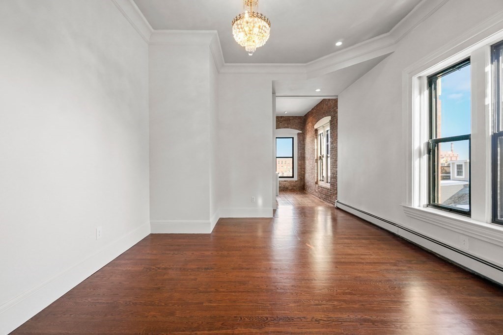 366 W Broadway 5
