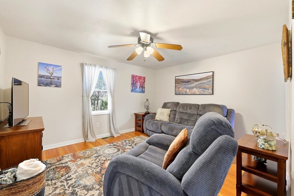 24 Dell Ave, Worcester, MA Photo #28