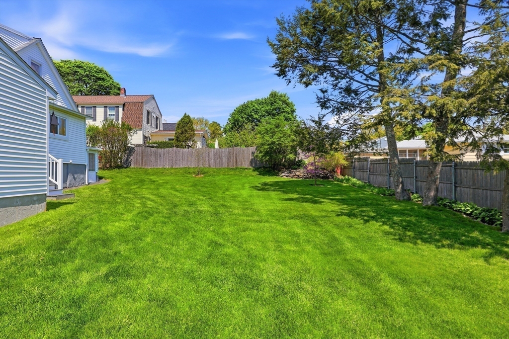 24 Dell Ave, Worcester, MA Photo #13