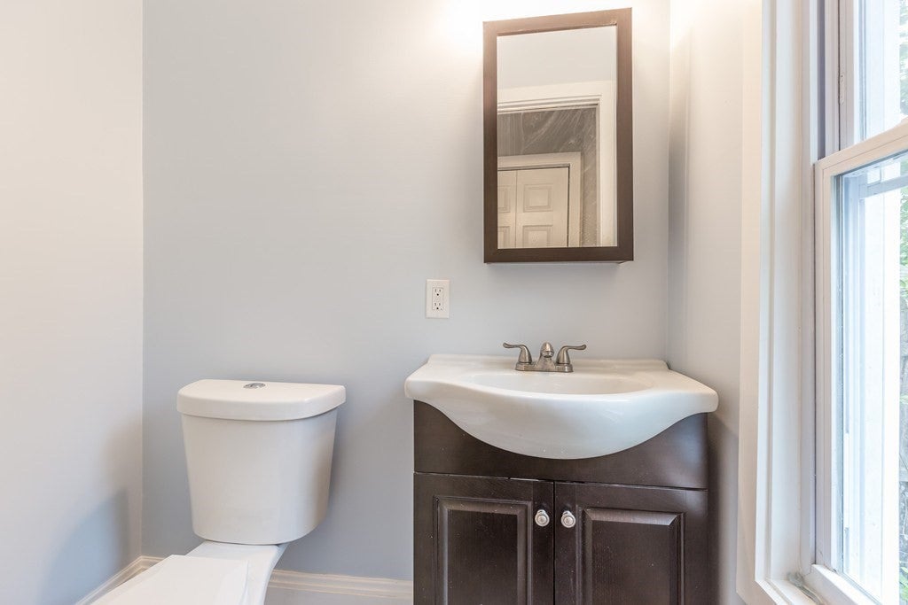 20 Newbury Street, Somerville, MA, 20 Newbury Street, Somerville, MA Photo #10