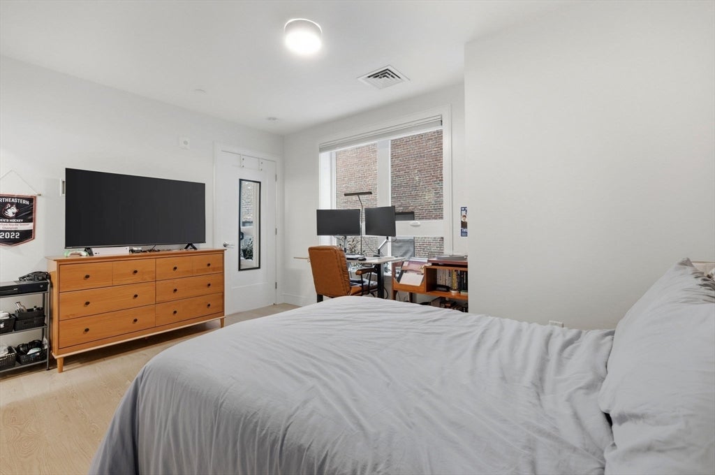 301 Border St #302, Boston, MA, 301 Border St #302, Boston, MA Photo #12