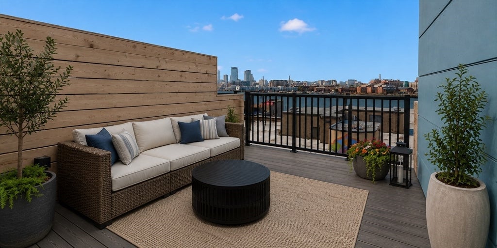 301 Border St #302, Boston, MA, 301 Border St #302, Boston, MA Photo #32