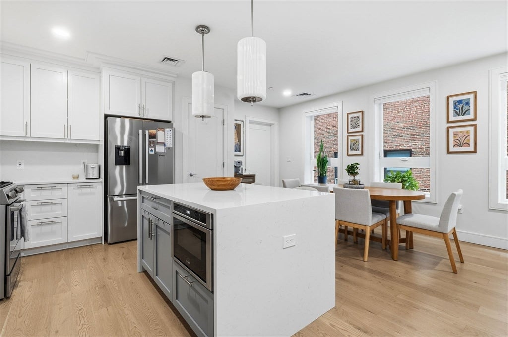 301 Border St #302, Boston, MA, 301 Border St #302, Boston, MA Photo #3