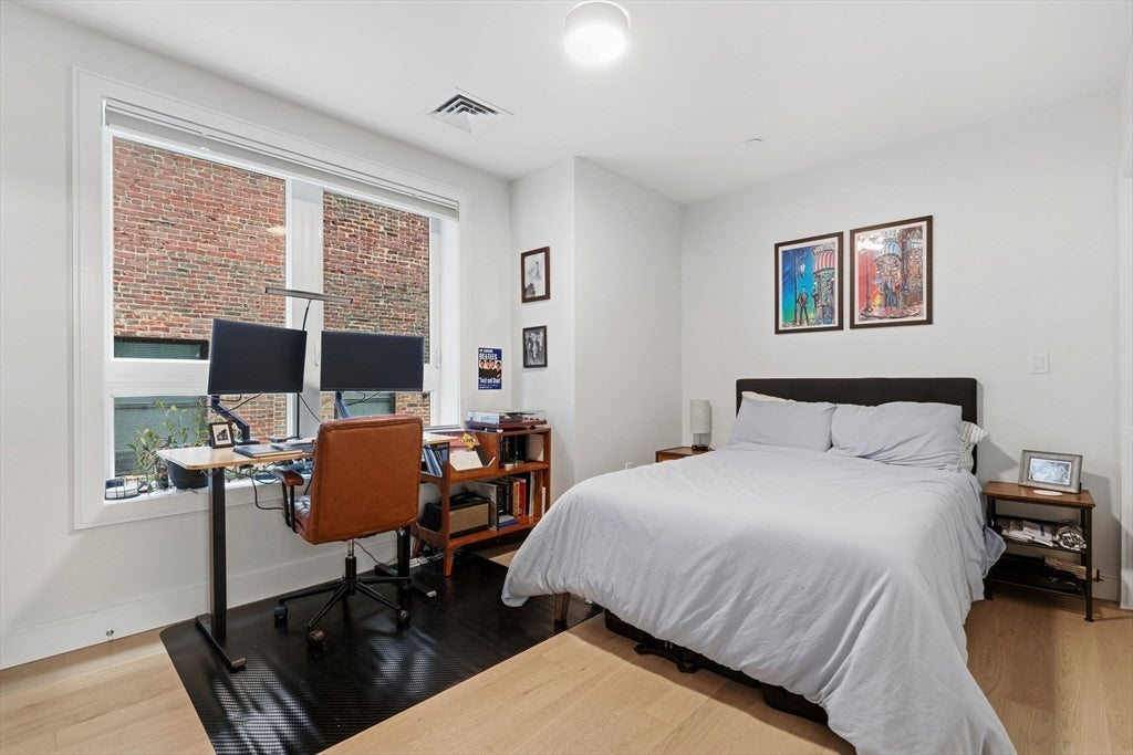 301 Border St #302, Boston, MA, 301 Border St #302, Boston, MA Photo #11