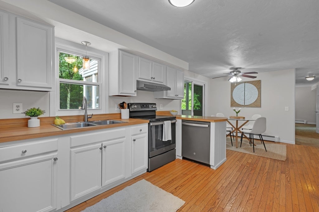 27 Redwood Dr