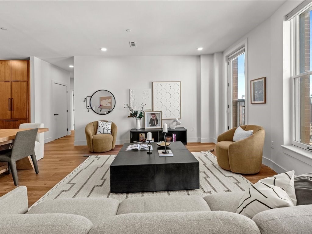 566 Columbus Ave 506