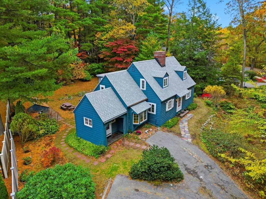 82 Hillcrest Parkway