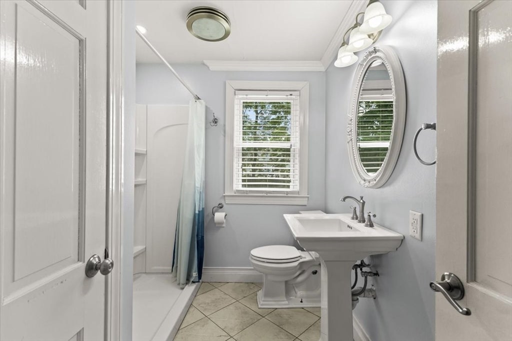 14 Whitehill St, Taunton, MA Photo #17