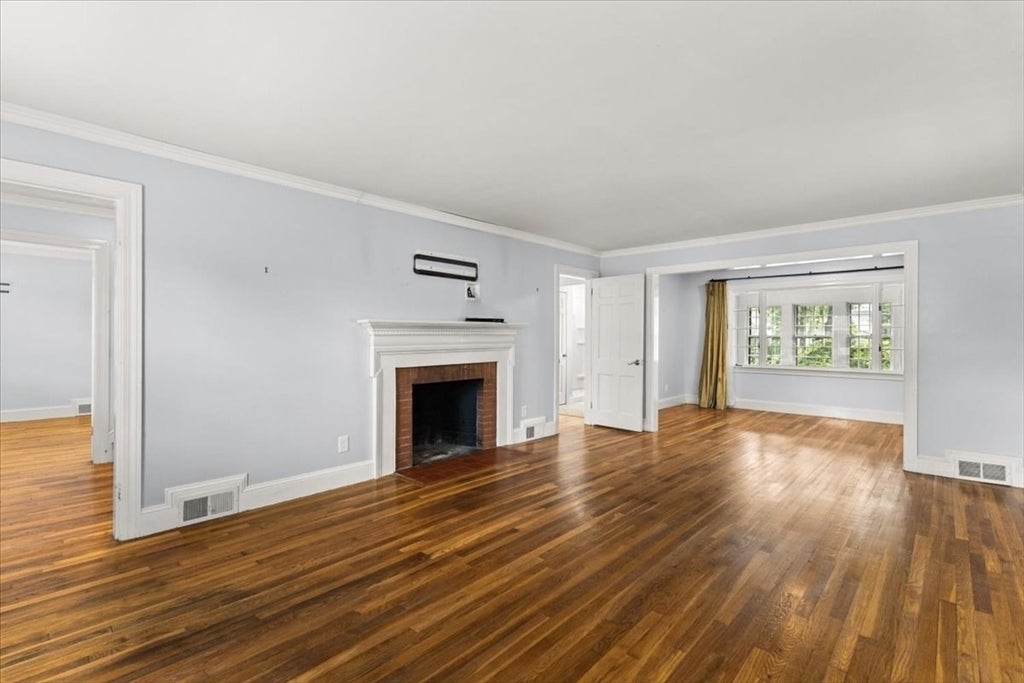 14 Whitehill St, Taunton, MA Photo #9