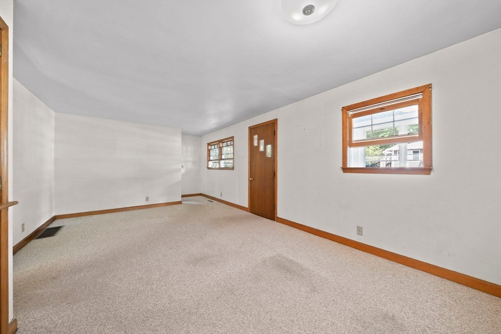 16 Alachua Rd, Weymouth, MA Photo #9