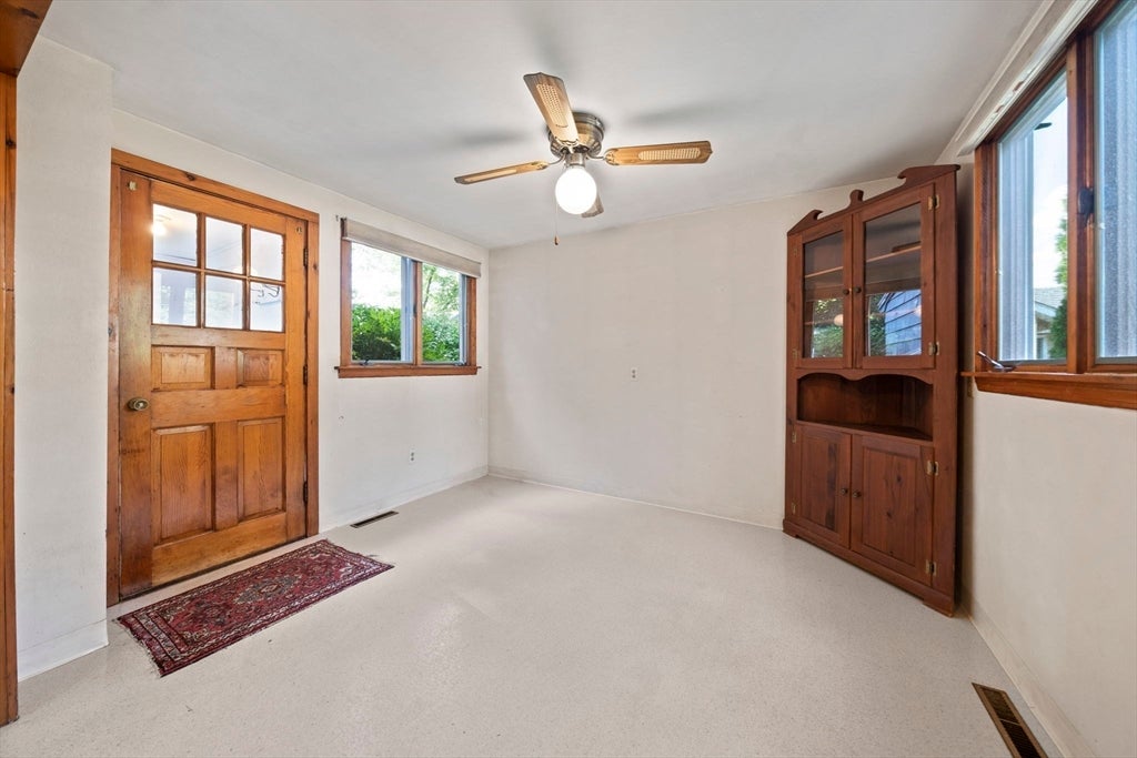 16 Alachua Rd, Weymouth, MA Photo #6