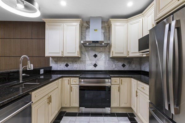 29 Fessenden St #1, Boston, MA, 29 Fessenden St #1, Boston, MA Photo #2