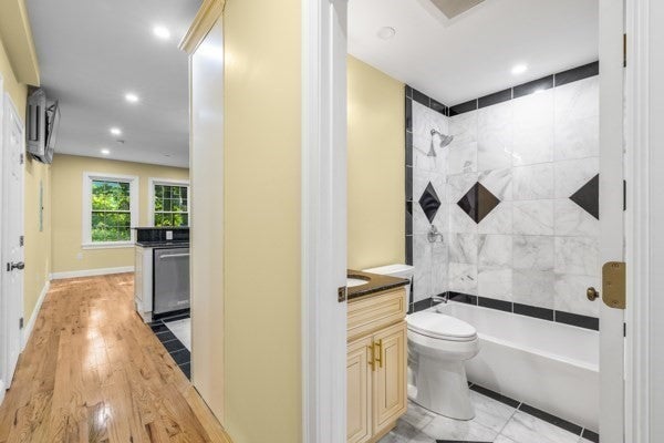 29 Fessenden St #1, Boston, MA, 29 Fessenden St #1, Boston, MA Photo #3