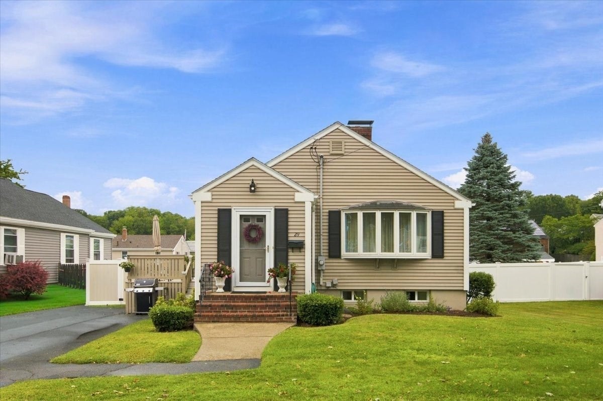 29 Garfield Ave, Beverly, MA, 29 Garfield Ave, Beverly, MA Photo #1