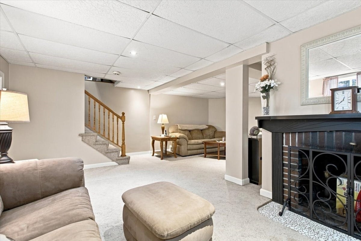 29 Garfield Ave, Beverly, MA, 29 Garfield Ave, Beverly, MA Photo #24