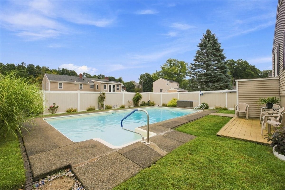 29 Garfield Ave, Beverly, MA, 29 Garfield Ave, Beverly, MA Photo #33
