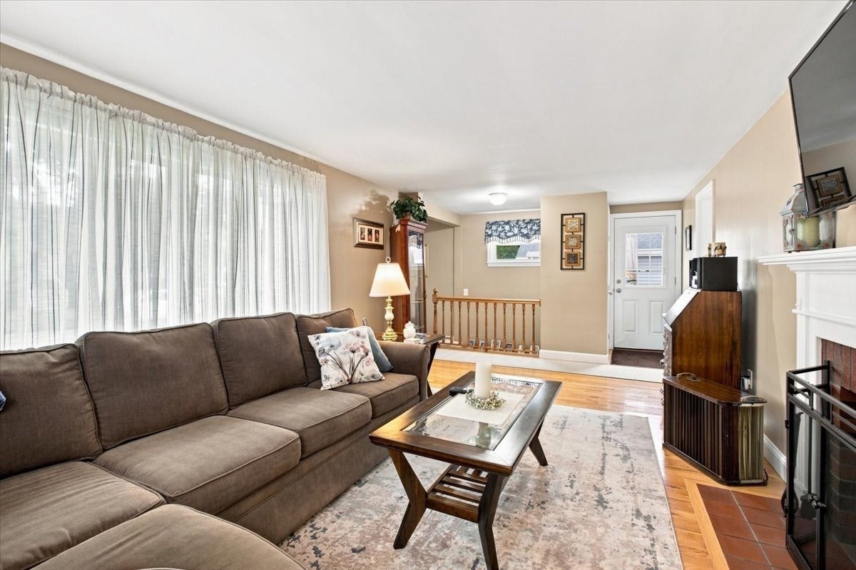 29 Garfield Ave, Beverly, MA, 29 Garfield Ave, Beverly, MA Photo #4