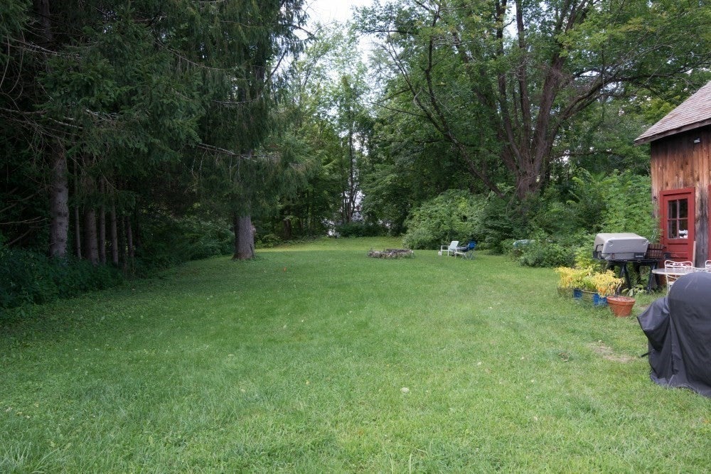 11 Maple St, Chester, MA Photo #35