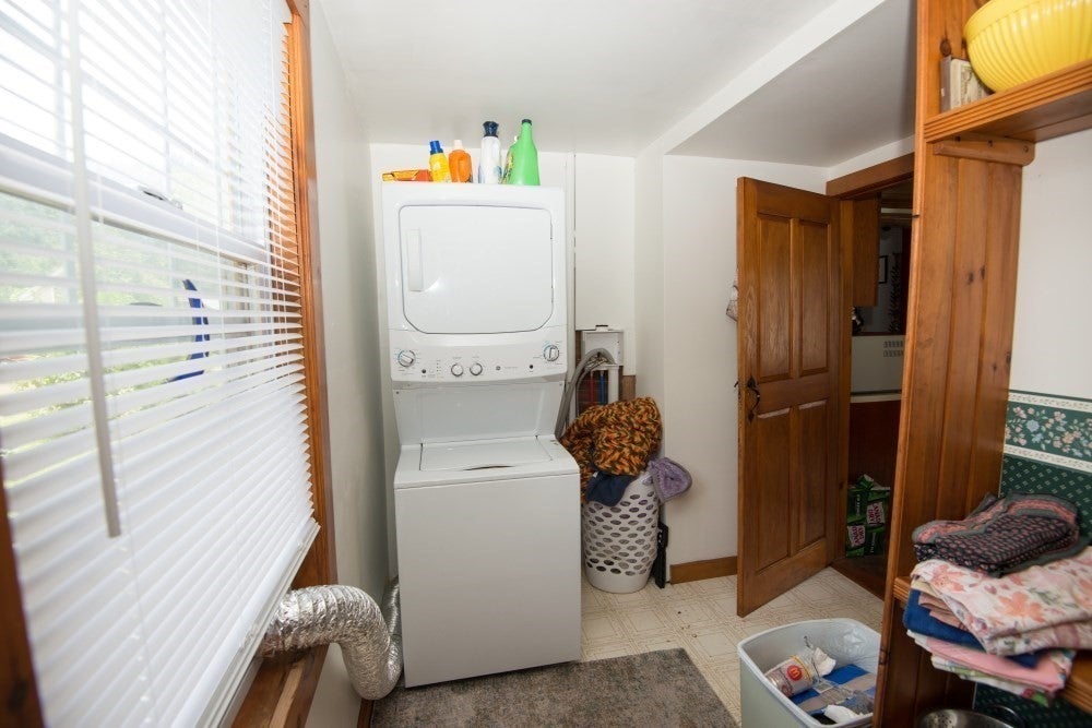 11 Maple St, Chester, MA Photo #38