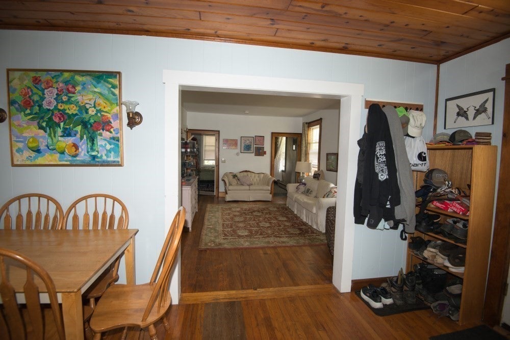 11 Maple St, Chester, MA Photo #6