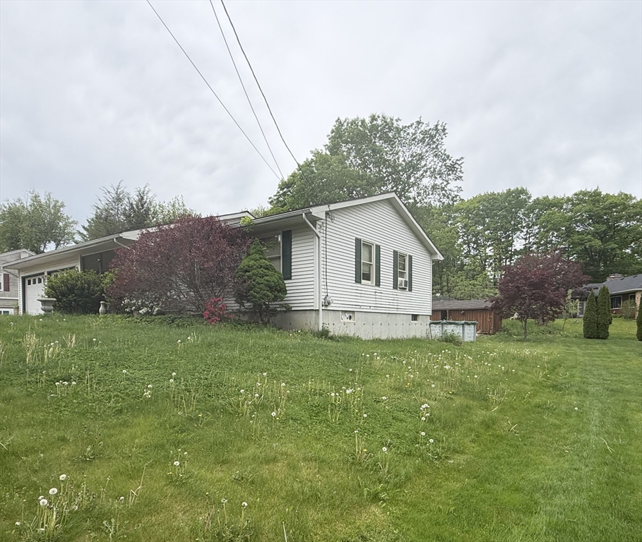 52 Locust Ave