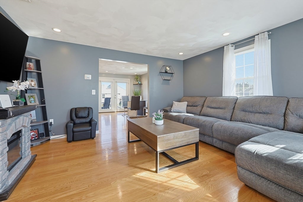10 Bryan Dr, Taunton, MA, 10 Bryan Dr, Taunton, MA Photo #2