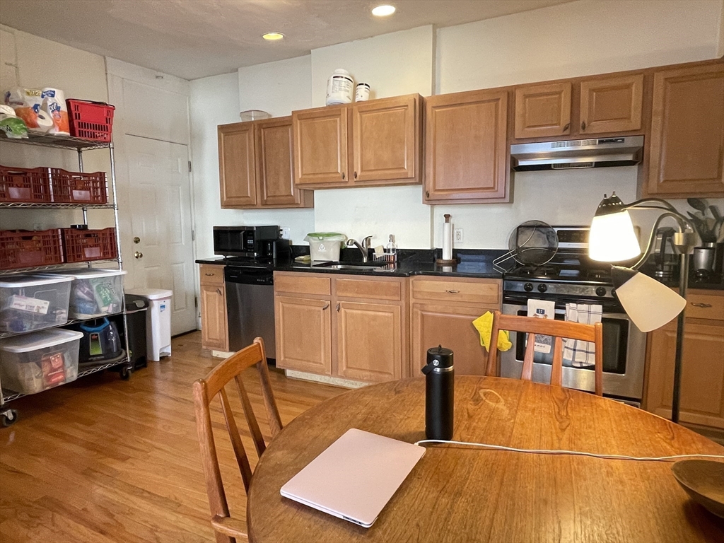 16-22 Reedsdale St 16