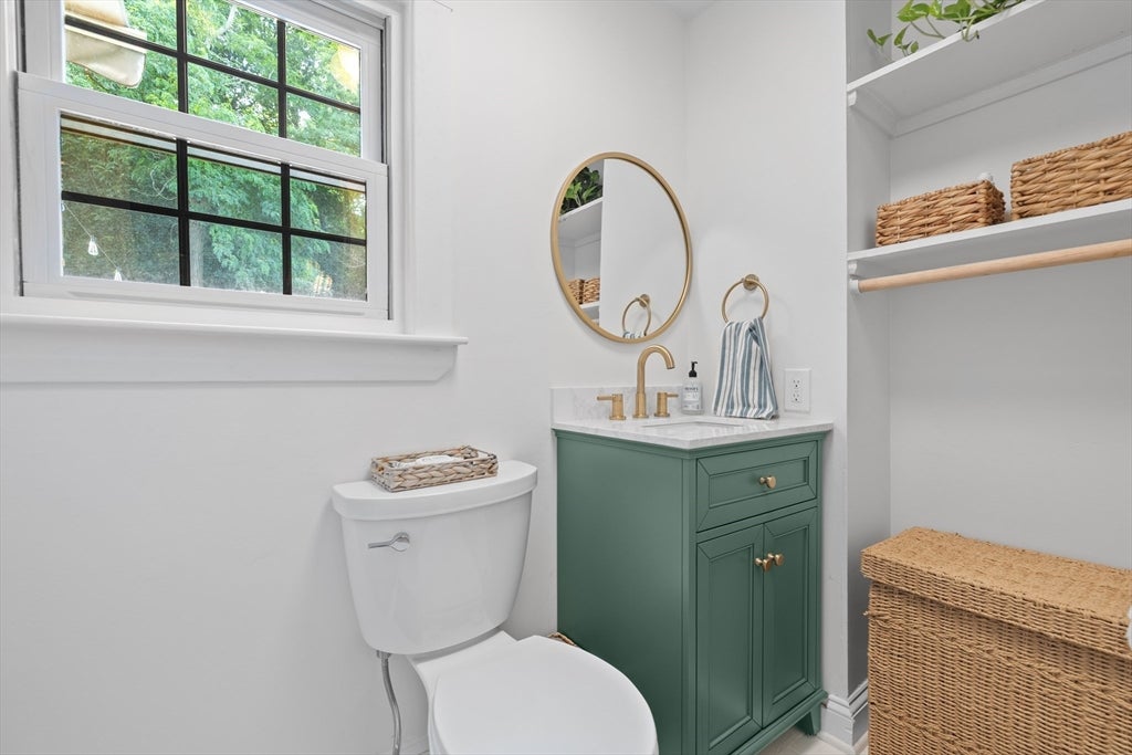 31 Merrimac St #31, Amesbury, MA, 31 Merrimac St #31, Amesbury, MA Photo #13