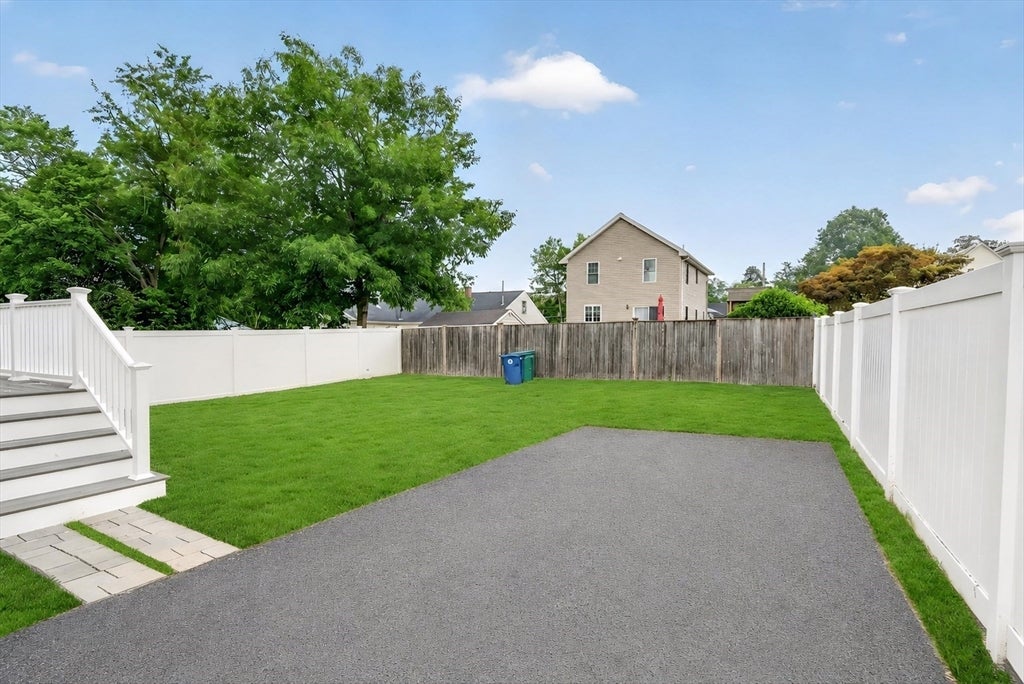 3 Nealley St, Billerica, MA, 3 Nealley St, Billerica, MA Photo #3