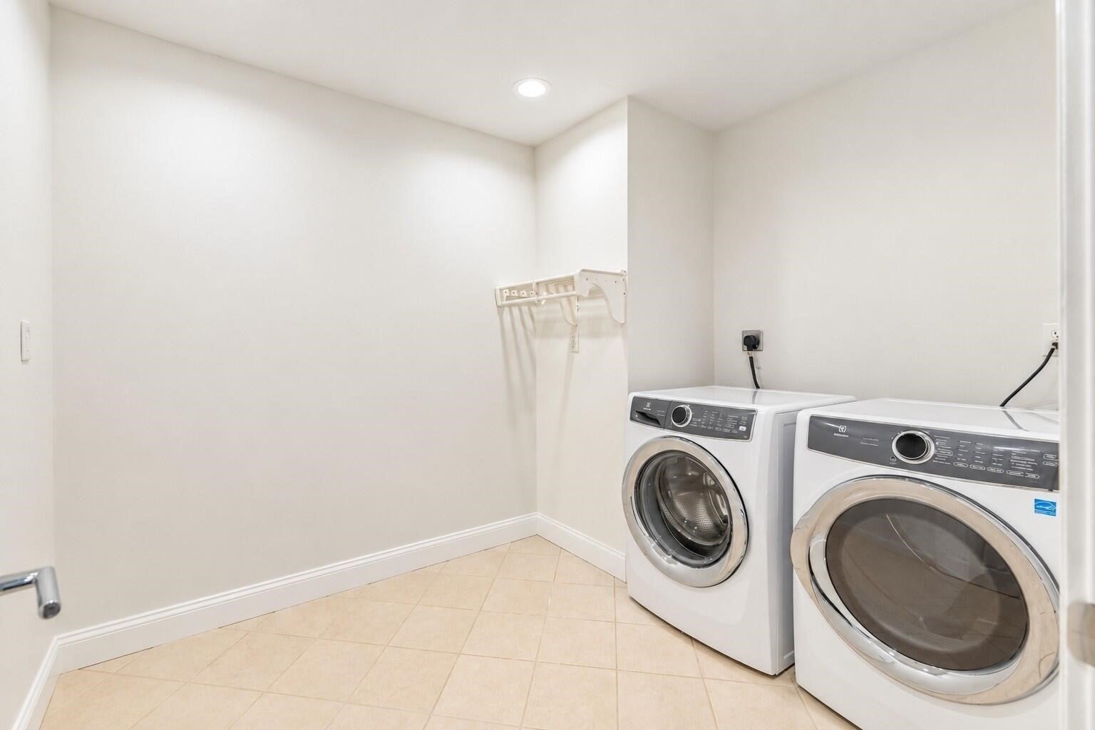 102 Ray Peck Drive, Dartmouth, MA, 102 Ray Peck Drive, Dartmouth, MA Photo #26