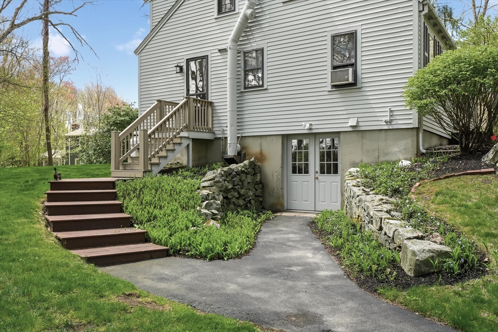 10 Lenway Rd, Newbury, MA Photo #37