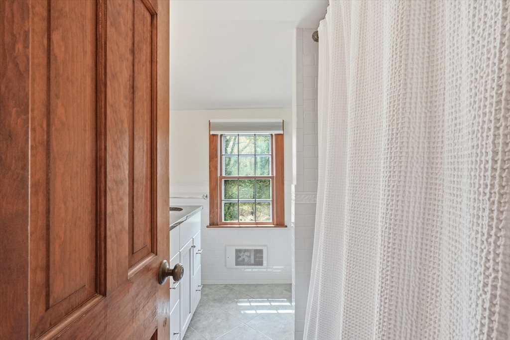10 Lenway Rd, Newbury, MA Photo #27