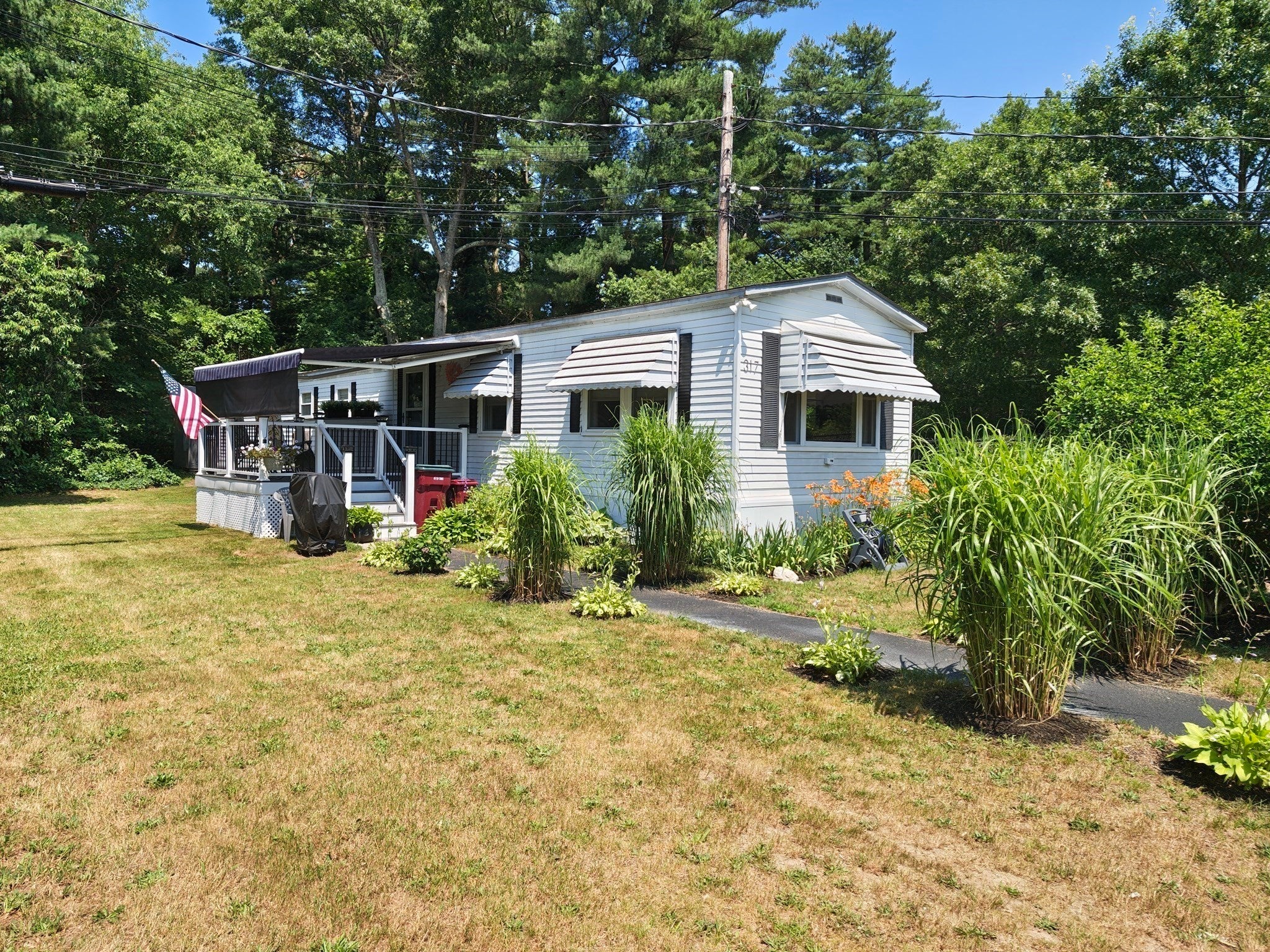 317 W Grove St, Middleboro MA 02346