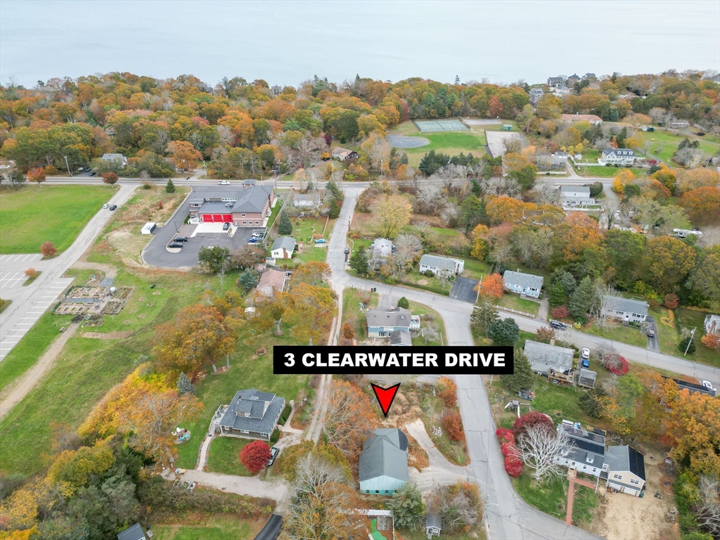 3 Clearwater Dr