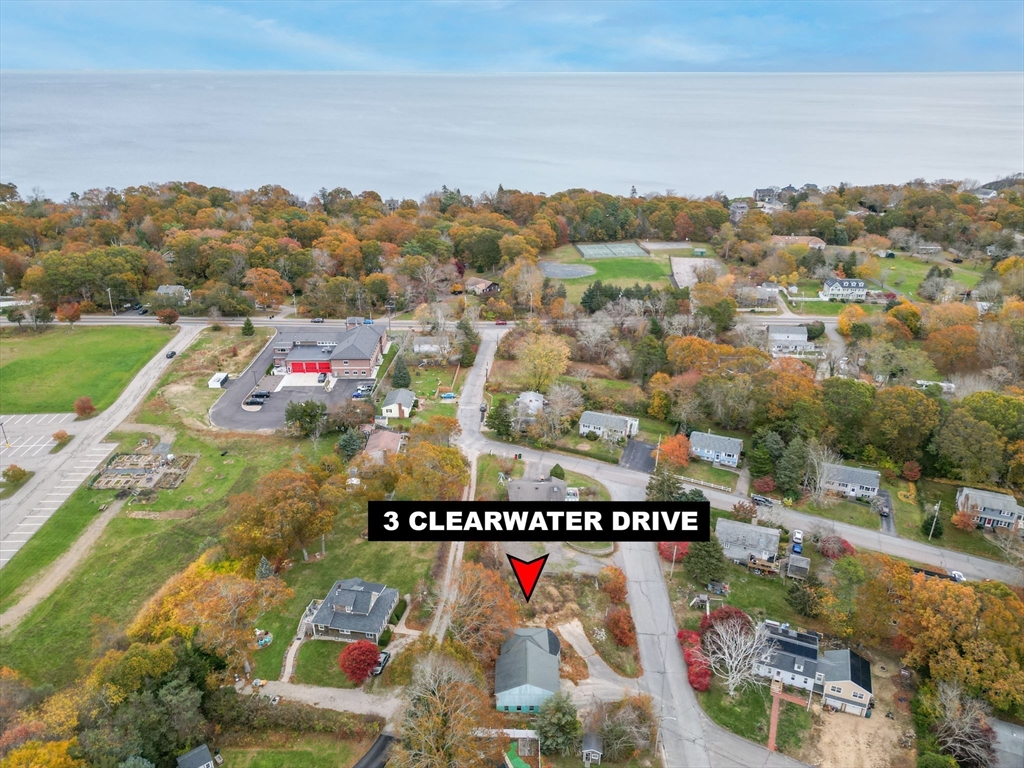 3 Clearwater Dr