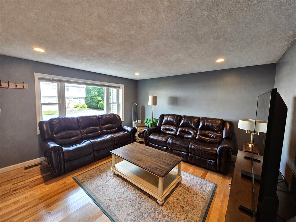 154 Bear Hill Rd #1203, Cumberland, RI, 154 Bear Hill Rd #1203, Cumberland, RI Photo #5