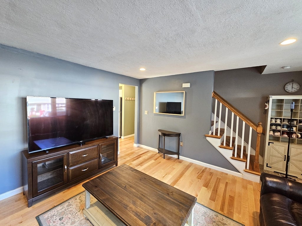 154 Bear Hill Rd #1203, Cumberland, RI, 154 Bear Hill Rd #1203, Cumberland, RI Photo #3
