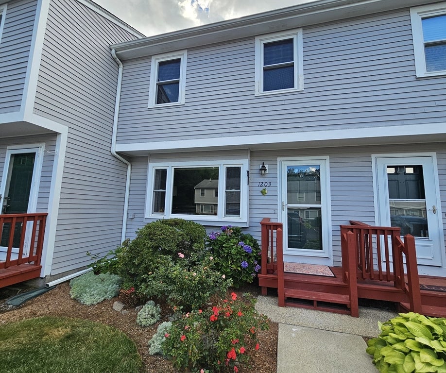 154 Bear Hill Rd #1203, Cumberland, RI, 154 Bear Hill Rd #1203, Cumberland, RI Photo #1