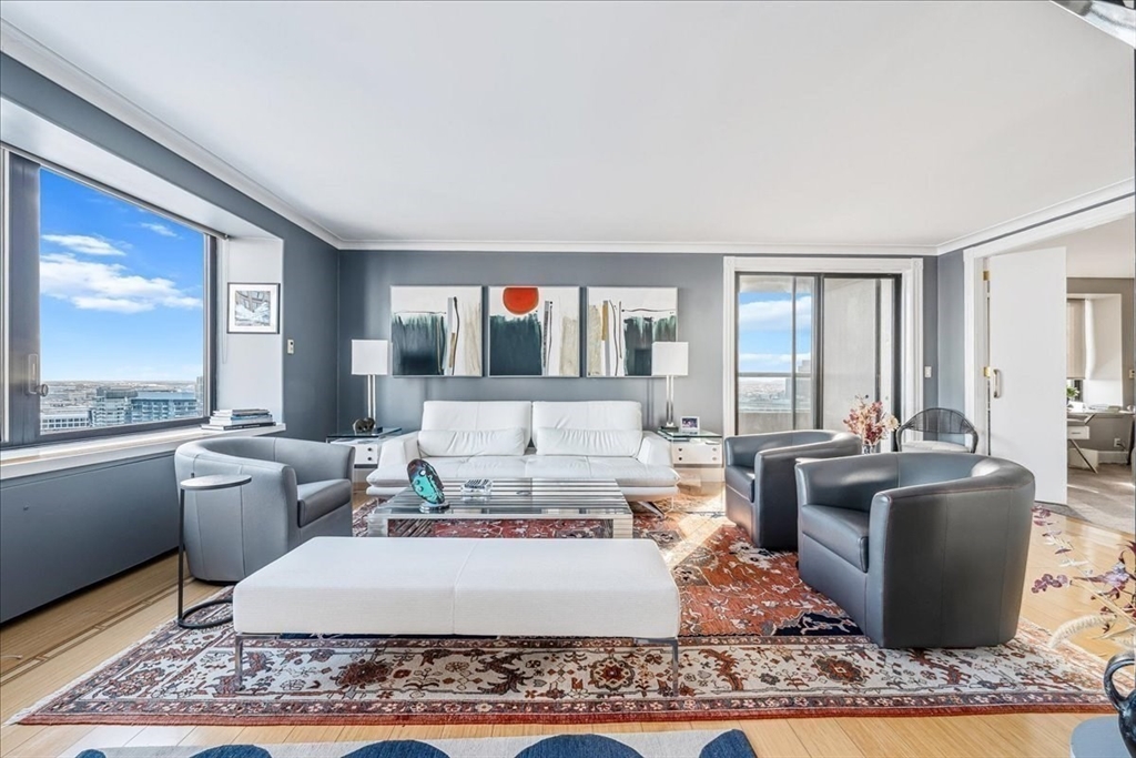 65 East India Row 26F