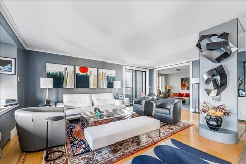 65 East India Row 26F Boston MA 02110