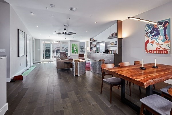 647 Boylston PH3C
