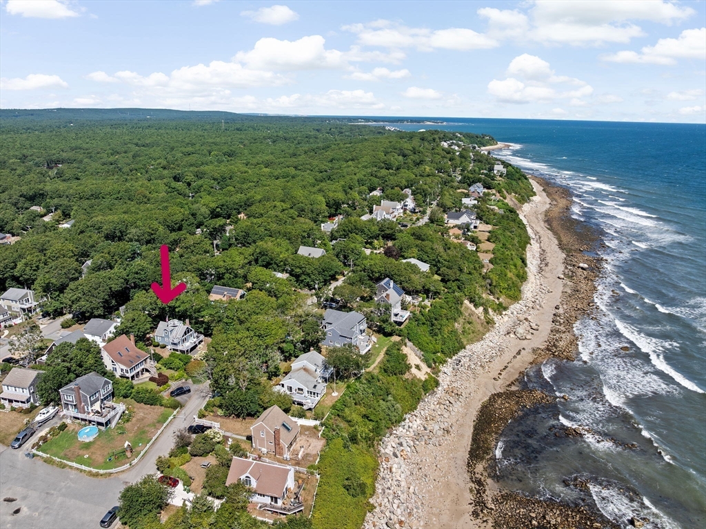 135 Shore Dr