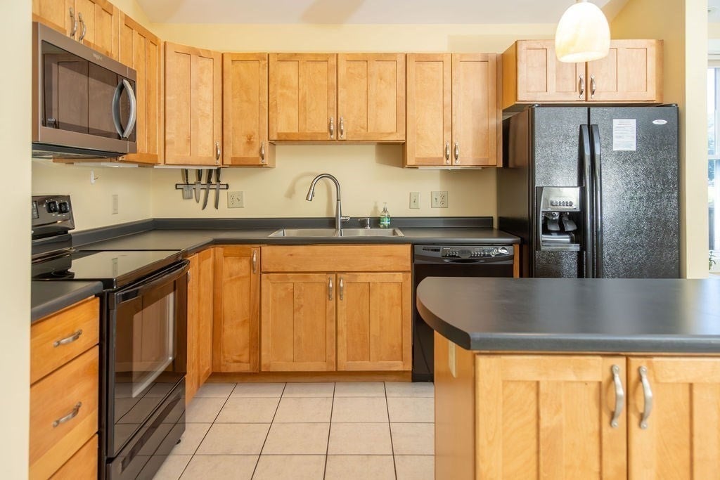 26 Myers Farm Lane #26, Greenfield, MA, 26 Myers Farm Lane #26, Greenfield, MA Photo #2