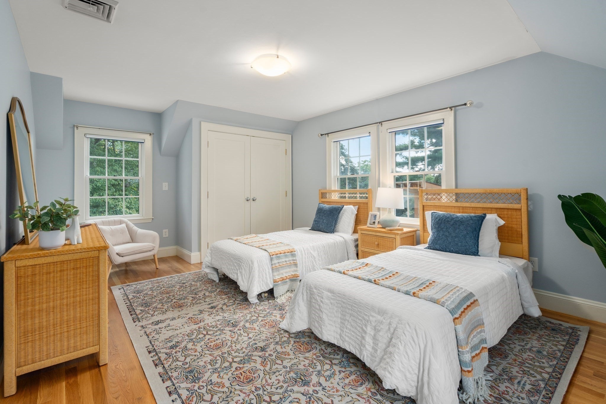 12 Kilburn Rd, Belmont, MA Photo #27